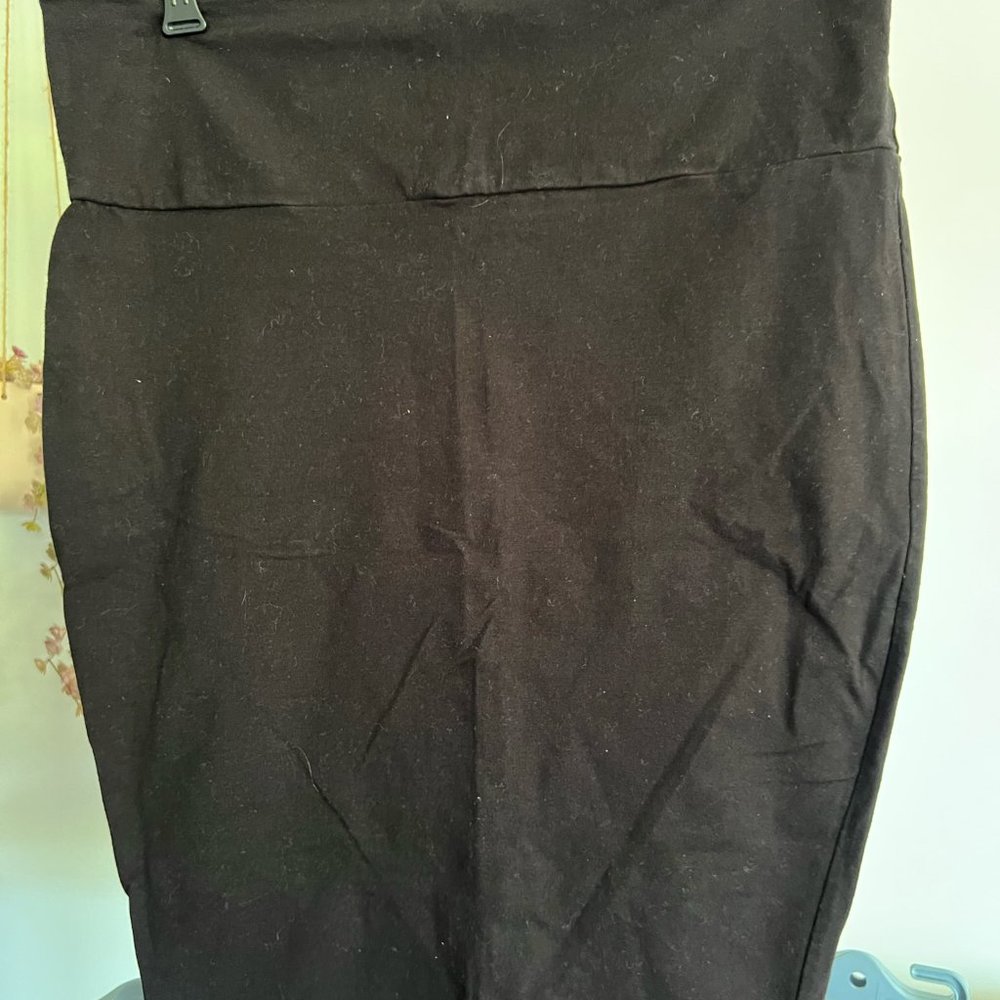 Torrid, Black, Stretchy, Pencil skirt - Picture 2 of 3